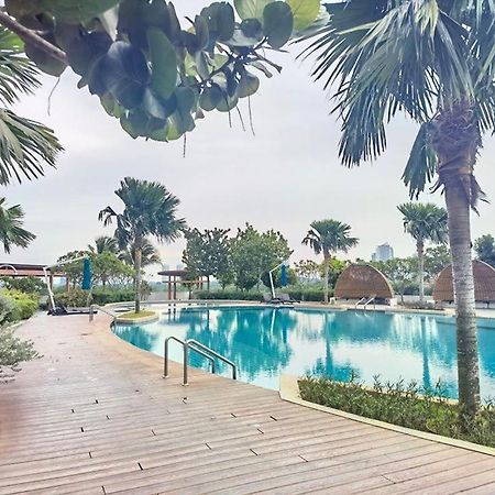 1519 Almas Suites Seaview Sunrise Netflix By Stay 누사자야 외부 사진
