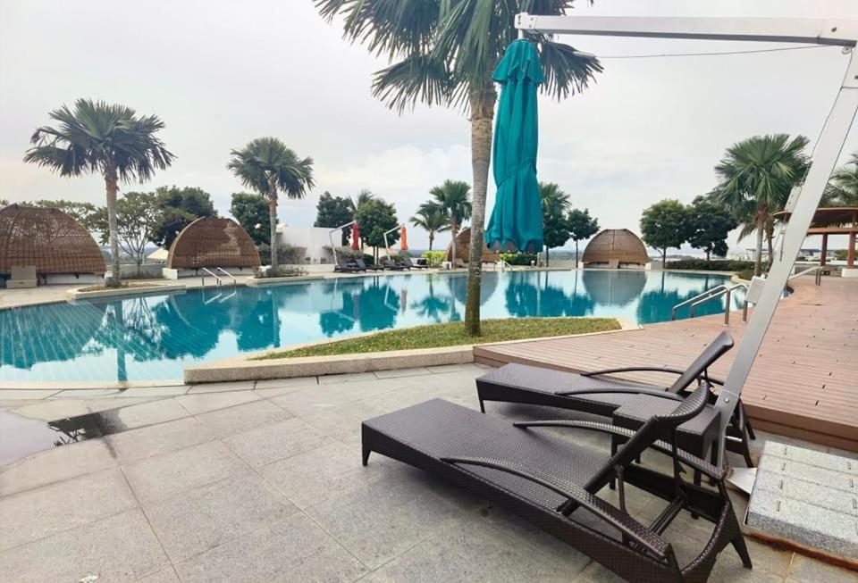 1519 Almas Suites Seaview Sunrise Netflix By Stay 누사자야 외부 사진