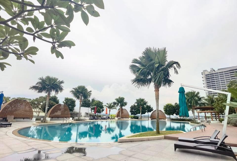 1519 Almas Suites Seaview Sunrise Netflix By Stay 누사자야 외부 사진