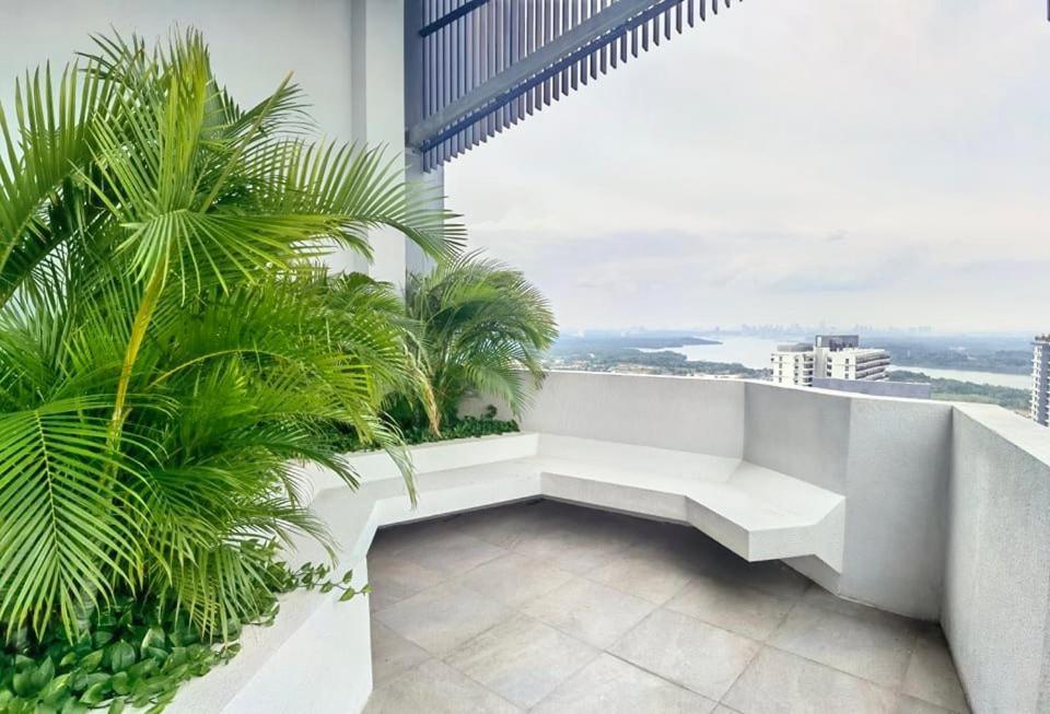 1519 Almas Suites Seaview Sunrise Netflix By Stay 누사자야 외부 사진