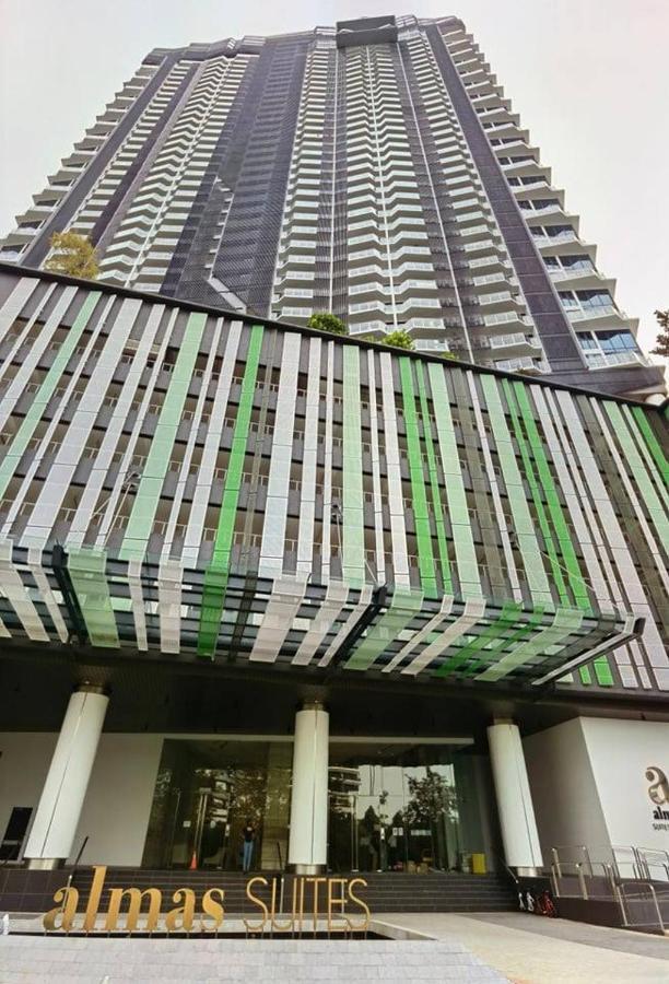 1519 Almas Suites Seaview Sunrise Netflix By Stay 누사자야 외부 사진